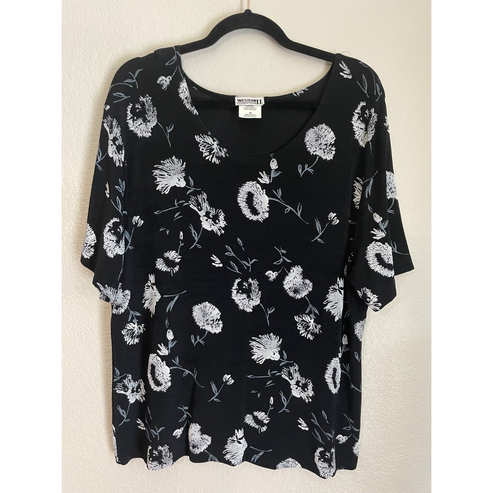 Western Connection 2X Black Textured Floral Top Blouse‎ Short Sleeve Cottagecore